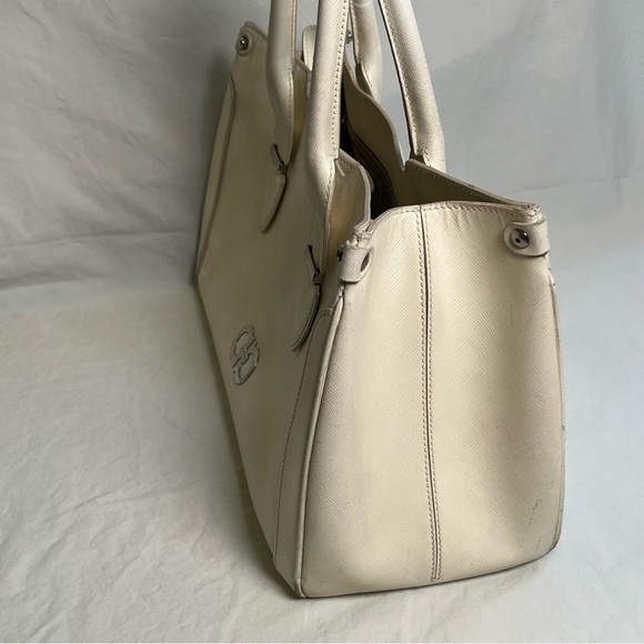 Salvatore Ferragamo Purse - Picture 6 of 14